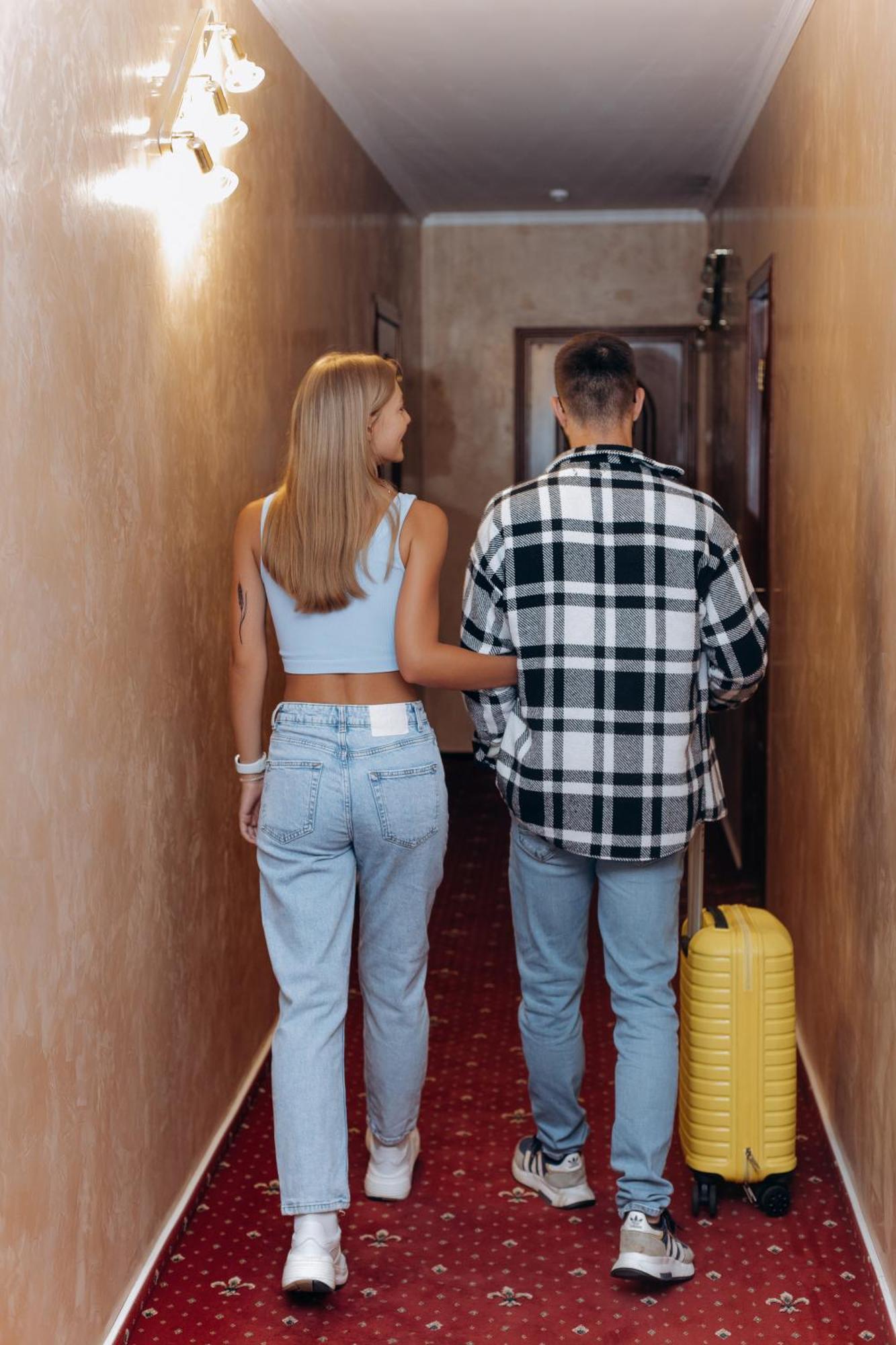 Eduard Hotel ウージュホロド エクステリア 写真